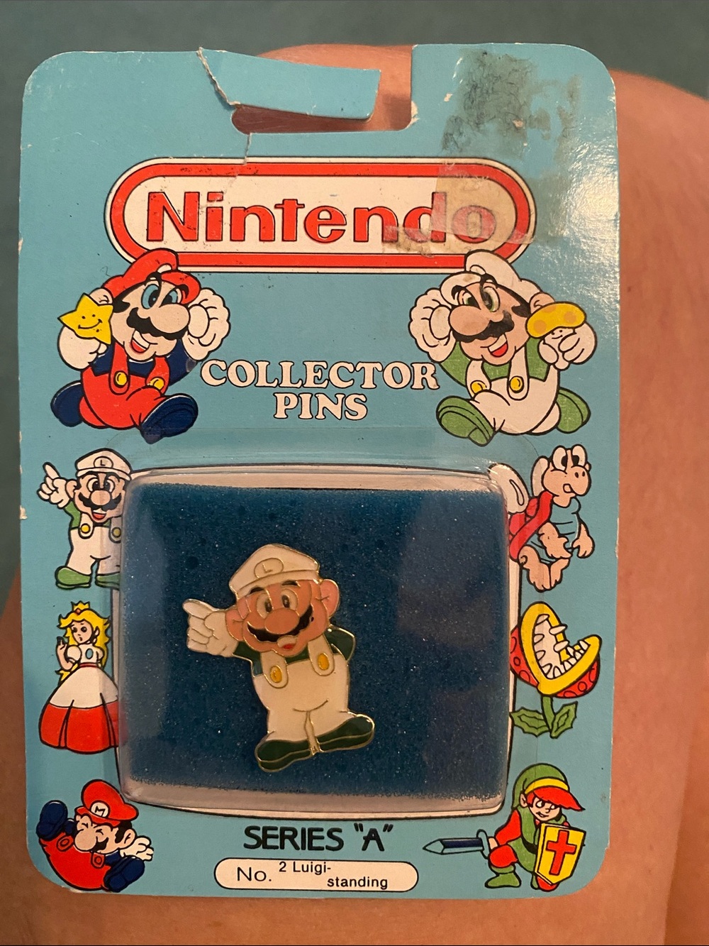 Nintendo Luigi Enamel Pin - White & Green